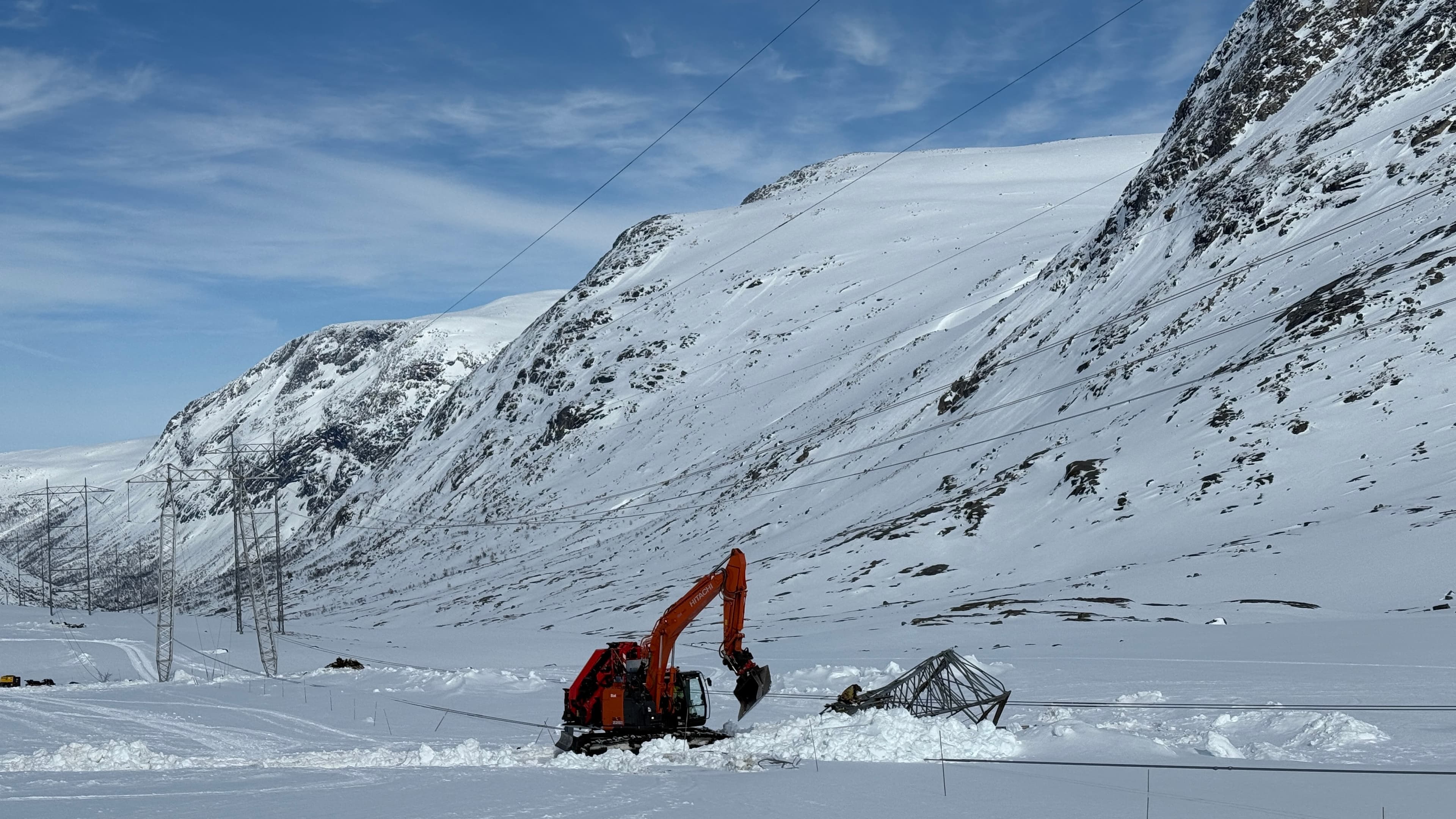 Riving og montering av nye strømmaster - Statnet