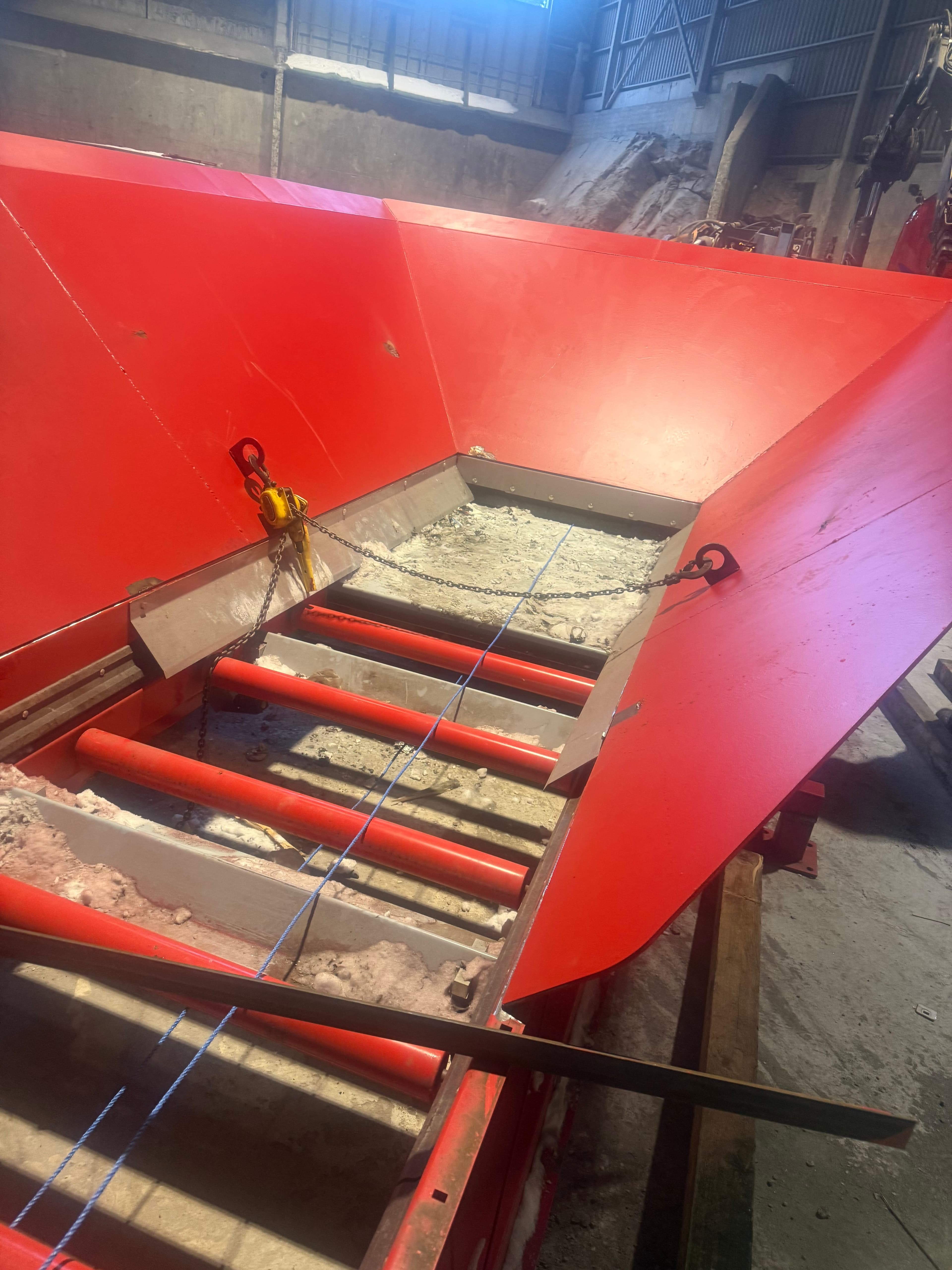 Landekasse til transportbånd - HRS Miljø AS